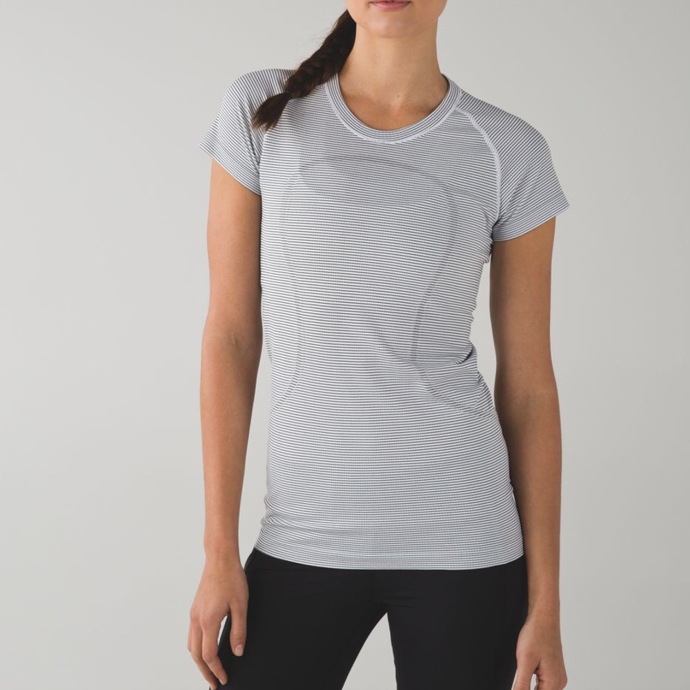 Swiftly Tech Lululemon Top